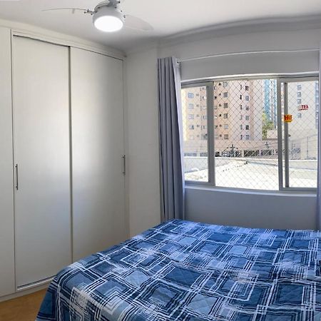 101- Lindo Apartamento Amplo E Decorado, 2 Quartos, Sala, Cozinha Completa, Mobiliario Moderno, Lavanderia , Excelente Localizacao No Bairro Bigorrilho 쿠리치바 외부 사진