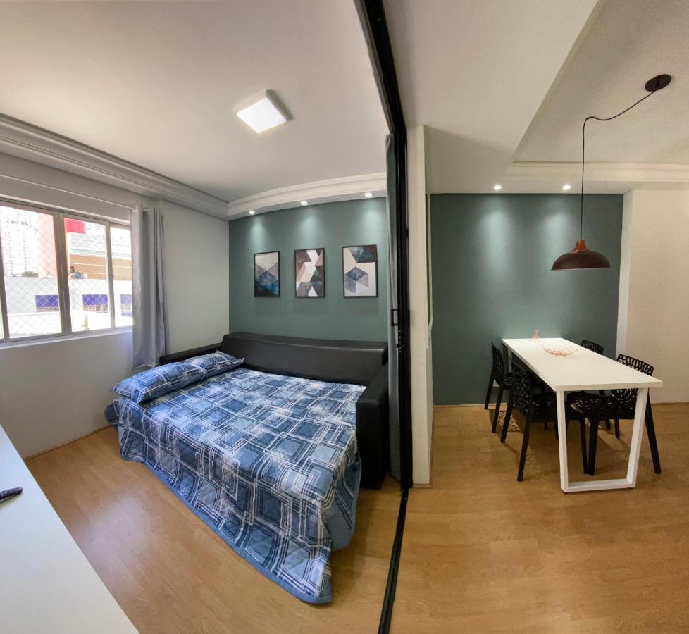 101- Lindo Apartamento Amplo E Decorado, 2 Quartos, Sala, Cozinha Completa, Mobiliario Moderno, Lavanderia , Excelente Localizacao No Bairro Bigorrilho 쿠리치바 외부 사진