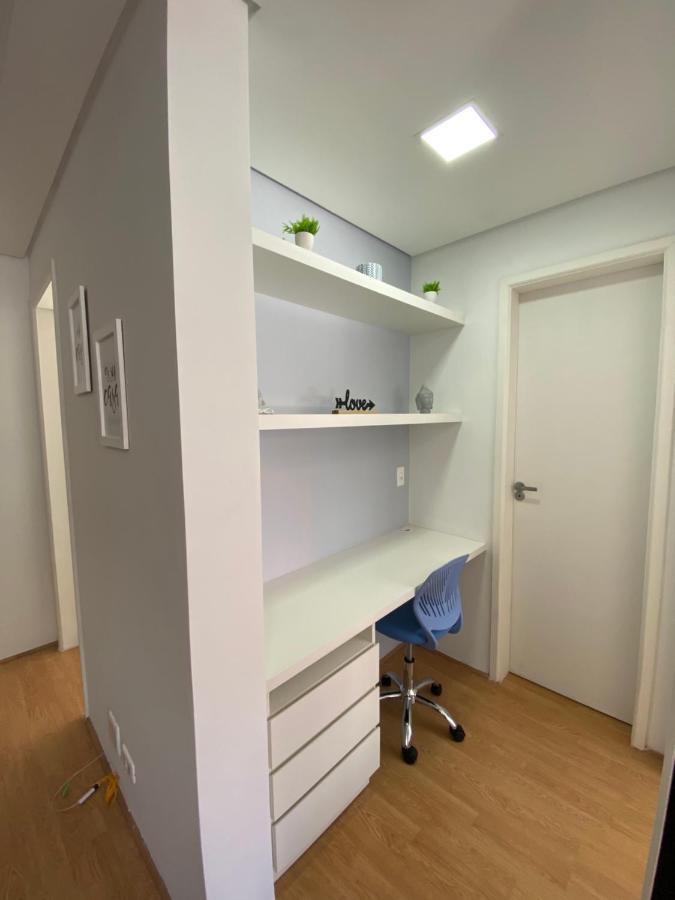 101- Lindo Apartamento Amplo E Decorado, 2 Quartos, Sala, Cozinha Completa, Mobiliario Moderno, Lavanderia , Excelente Localizacao No Bairro Bigorrilho 쿠리치바 외부 사진