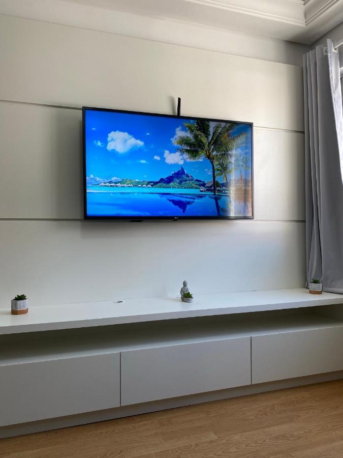 101- Lindo Apartamento Amplo E Decorado, 2 Quartos, Sala, Cozinha Completa, Mobiliario Moderno, Lavanderia , Excelente Localizacao No Bairro Bigorrilho 쿠리치바 외부 사진