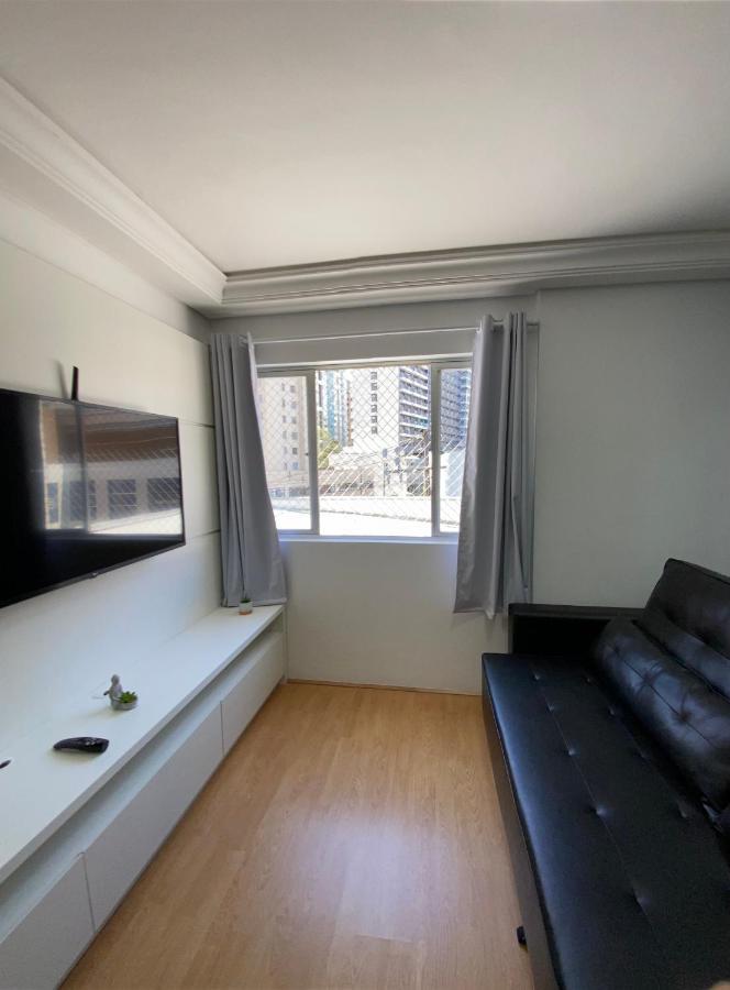 101- Lindo Apartamento Amplo E Decorado, 2 Quartos, Sala, Cozinha Completa, Mobiliario Moderno, Lavanderia , Excelente Localizacao No Bairro Bigorrilho 쿠리치바 외부 사진