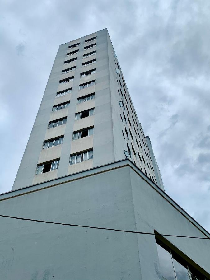 101- Lindo Apartamento Amplo E Decorado, 2 Quartos, Sala, Cozinha Completa, Mobiliario Moderno, Lavanderia , Excelente Localizacao No Bairro Bigorrilho 쿠리치바 외부 사진