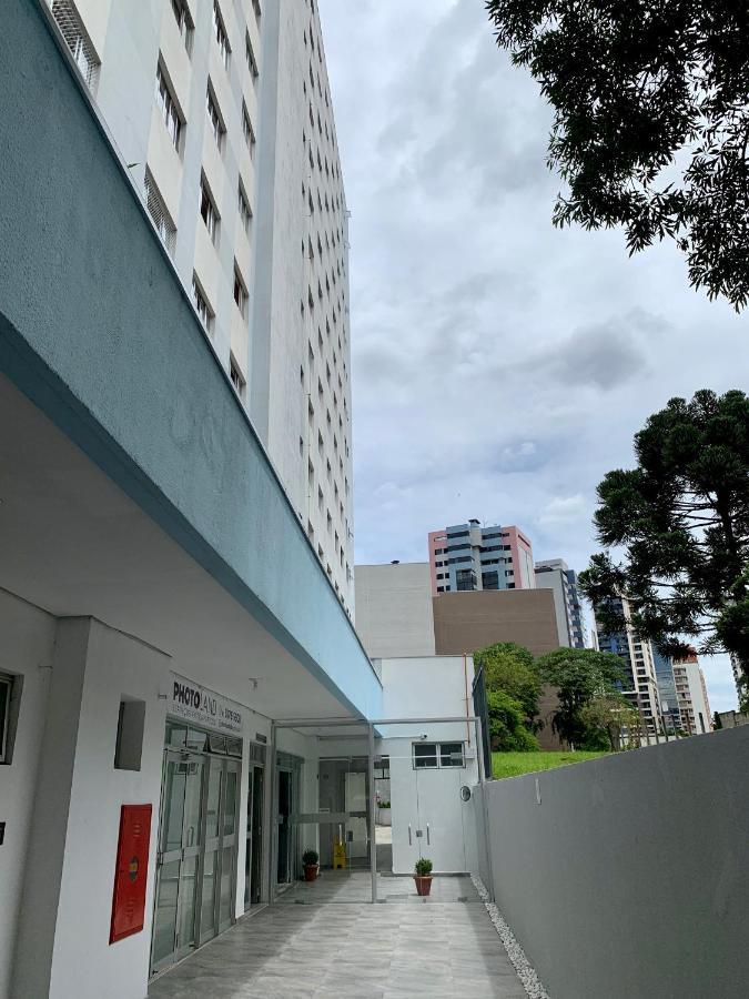 101- Lindo Apartamento Amplo E Decorado, 2 Quartos, Sala, Cozinha Completa, Mobiliario Moderno, Lavanderia , Excelente Localizacao No Bairro Bigorrilho 쿠리치바 외부 사진